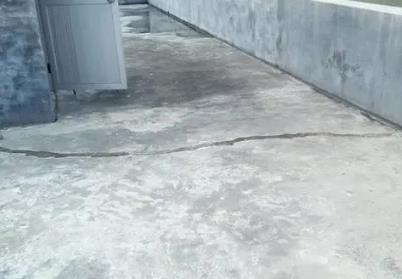 屯留楼顶漏水维修公司分享下如何解决卫生间隐蔽部位漏水的问题?